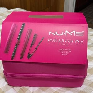 NuMe Power Couple Set in Vibrant Pink